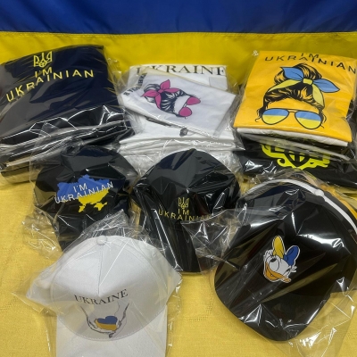 Гуртові замовлення футболок та кепок