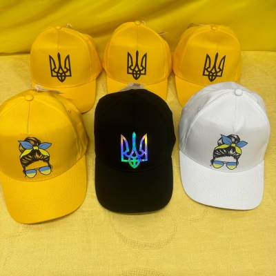 Гуртові замовлення футболок та кепок